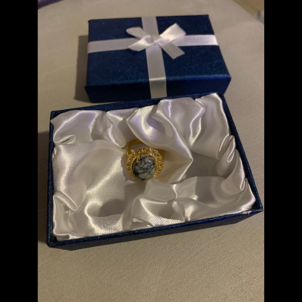 Austrian Pinoloth Solitaire Ring Size 7